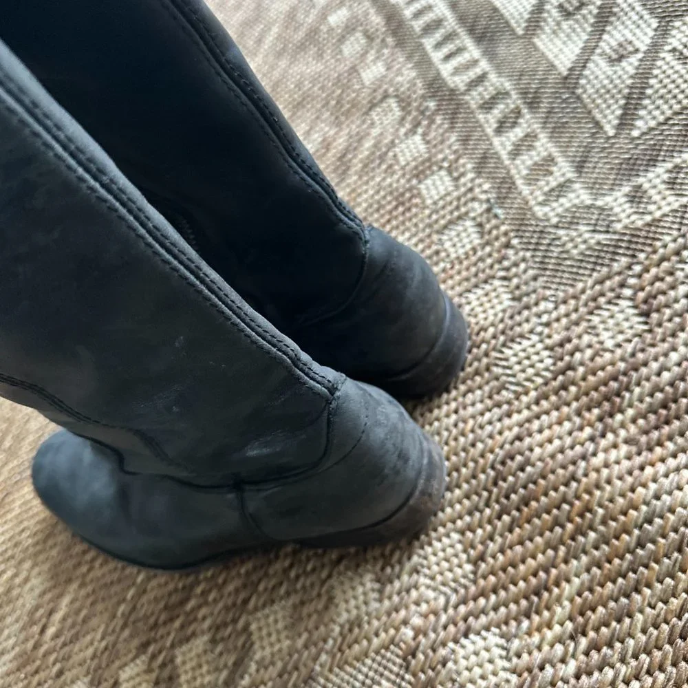black leather FRYE Tall Riding Boots with side zipper, 7 - Picture 15 of 16
